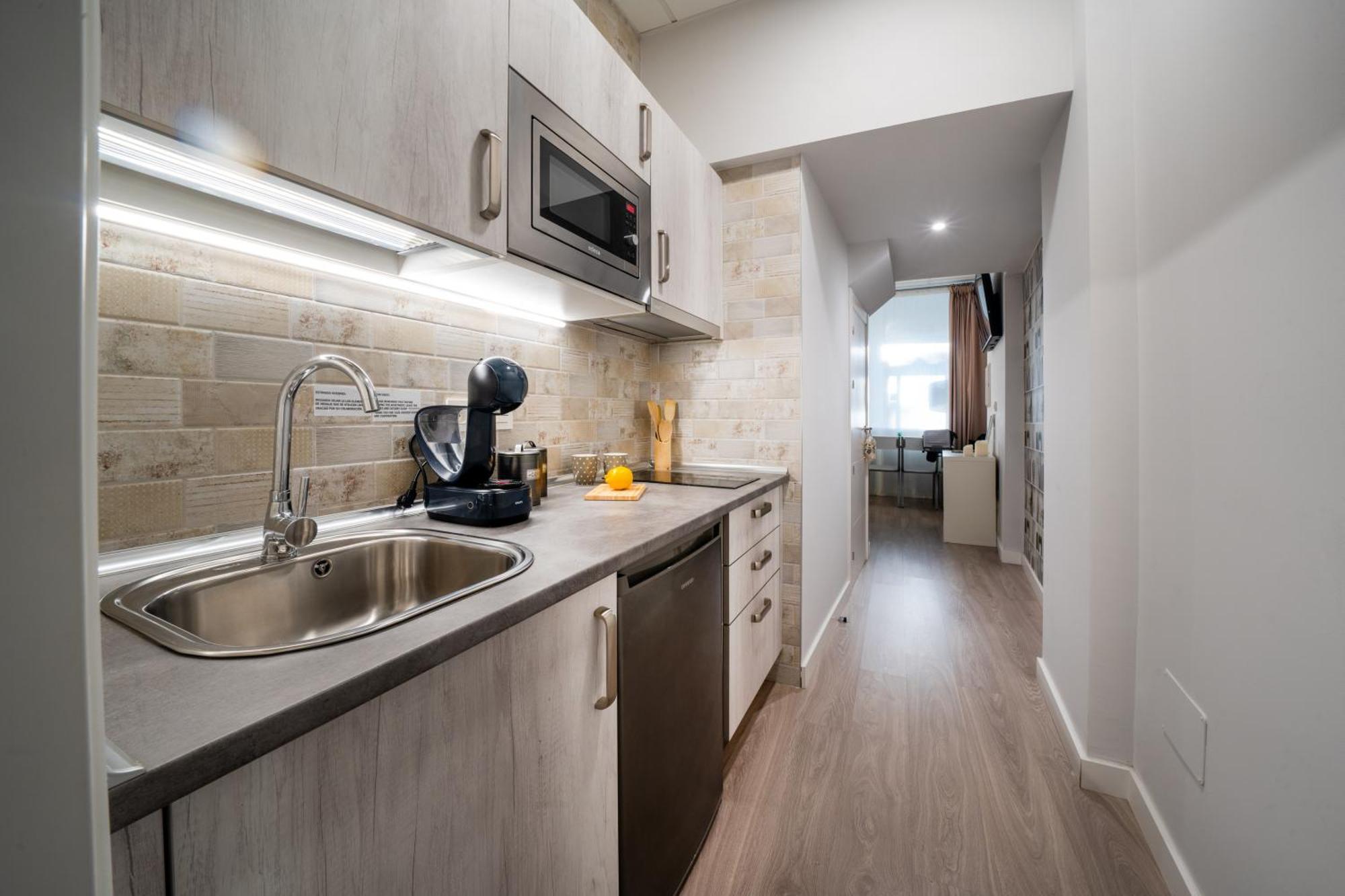 Apartamentos Aranda - Roble Aranda de Duero Extérieur photo