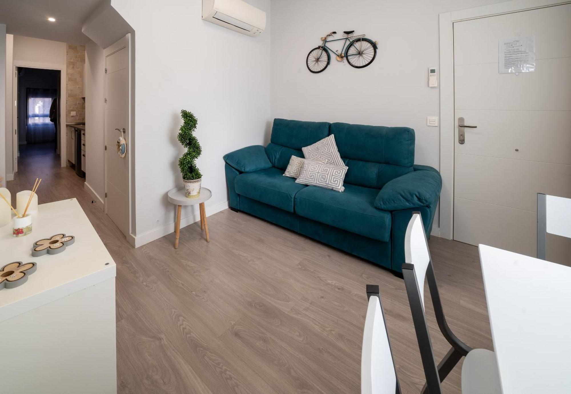 Apartamentos Aranda - Roble Aranda de Duero Extérieur photo