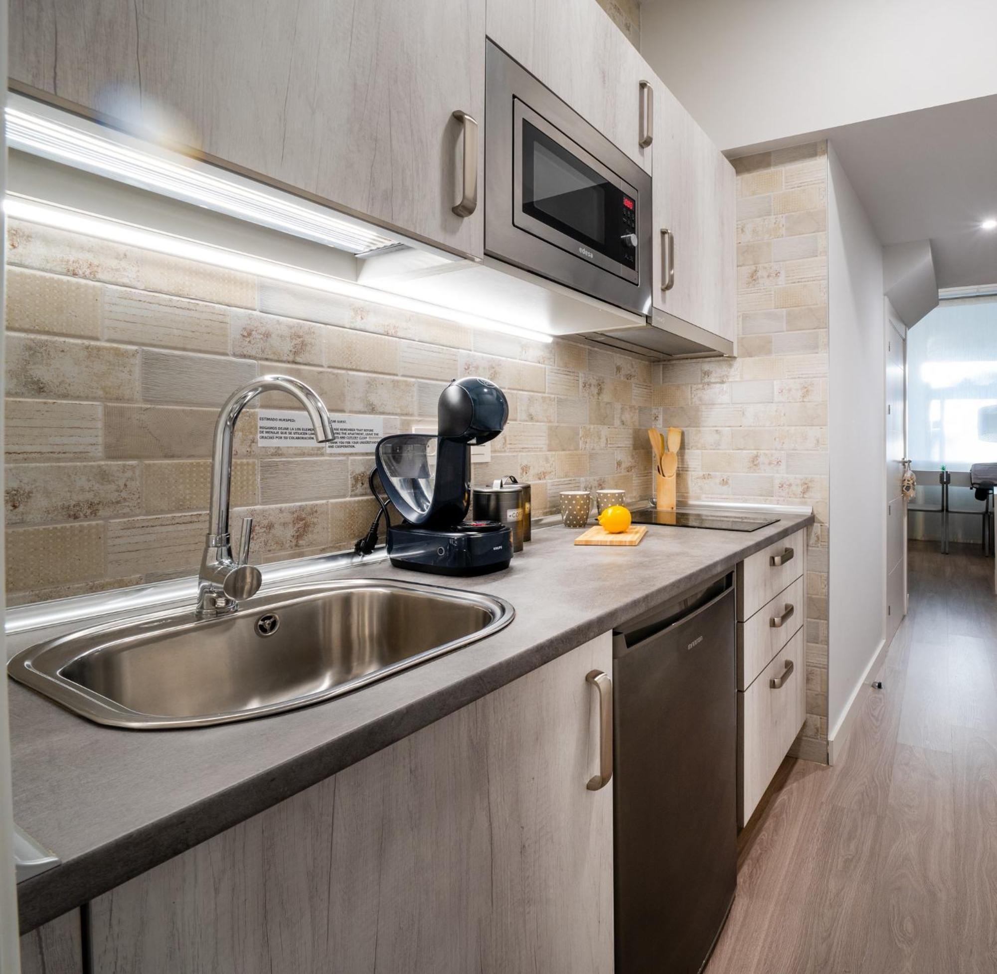 Apartamentos Aranda - Roble Aranda de Duero Extérieur photo